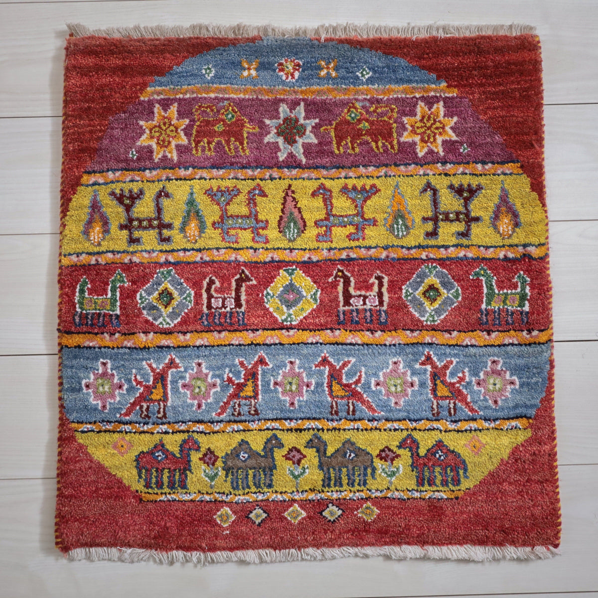 ギャッベ（ルリバフ）　64×61cm（HP-11942）